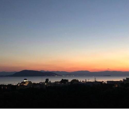 Beautiful rental with own garden and sea views