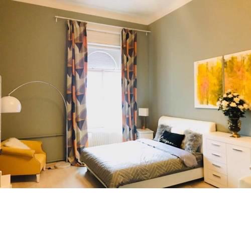 Beautiful Share-apt with 2 BR, 2TL in the city center
