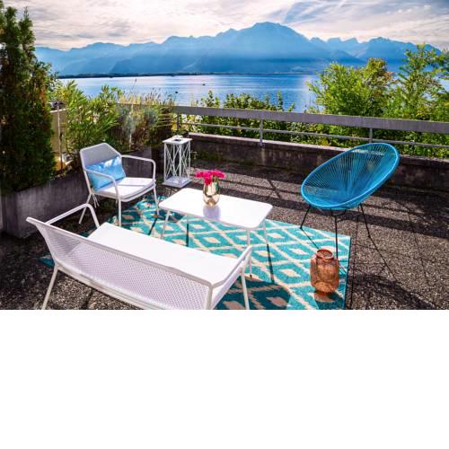 Beautiful Studio Lake View and Castle