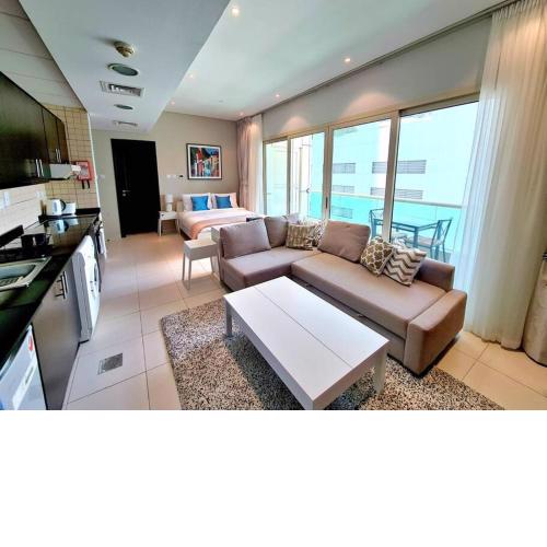 Beautiful studio nr the beach