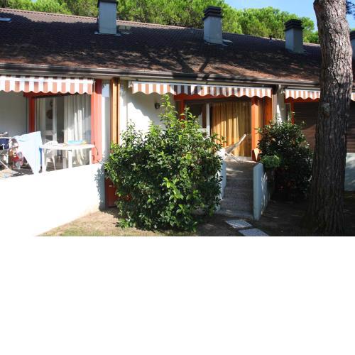 Beautiful Three-Bedroom Apartment with swimming pool - By Beahost Rentals