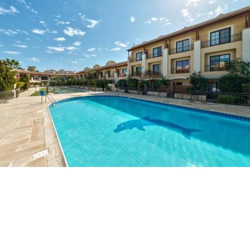 Beautiful Townhouse in a New Project with a Pool for Family Vacation