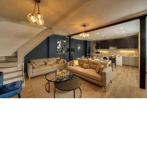 Beautiful Triplex in the Center of Paris