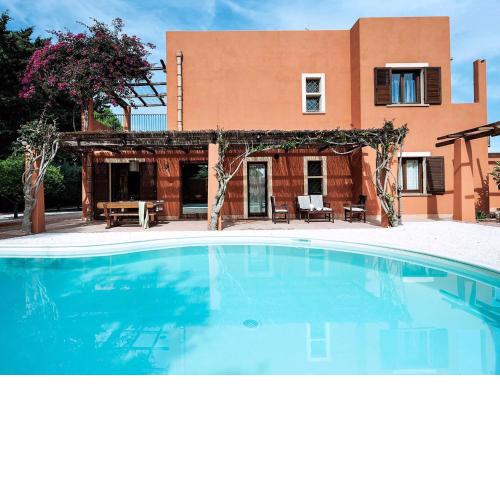 Beautiful villa in Marsala with pool