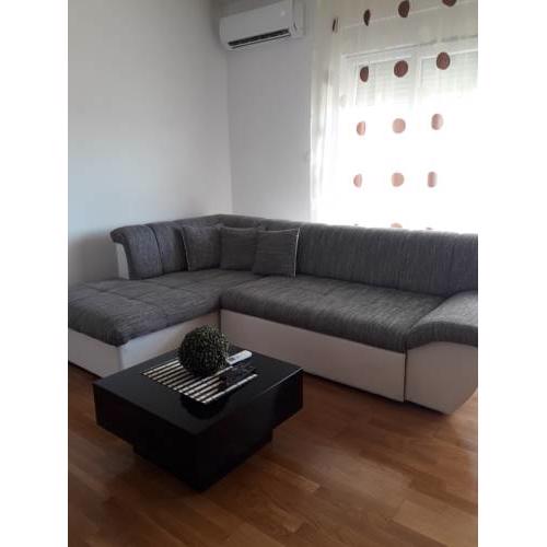 Becici Apartment 2