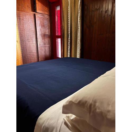 Bed 100s