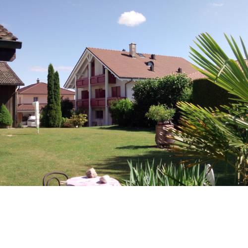 Bed and Breakfast Villa Hallau