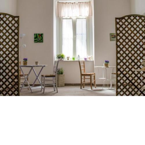 Bed & Breakfast Lady-B