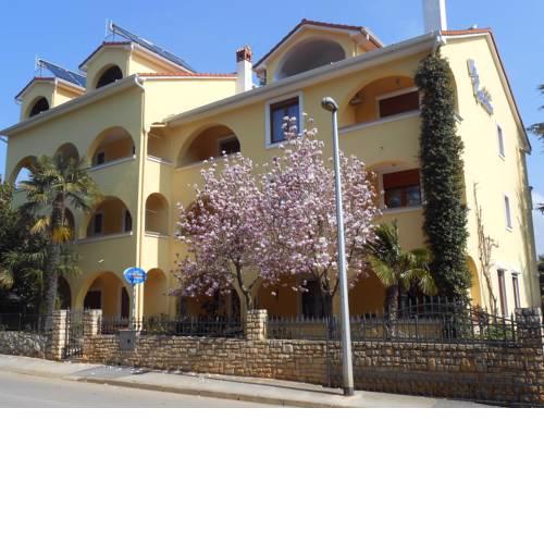 Bed & Breakfast Vila Kristina II