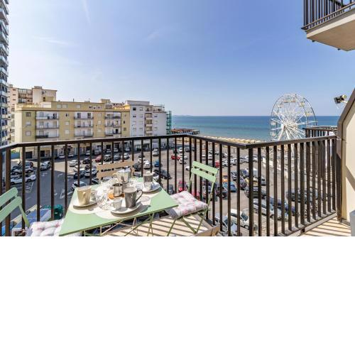Bedo House Beach Front - Happy Rentals