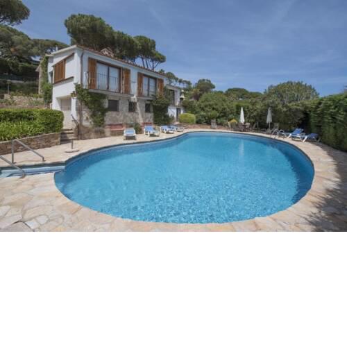 Begur Villa Sleeps 12 Pool WiFi