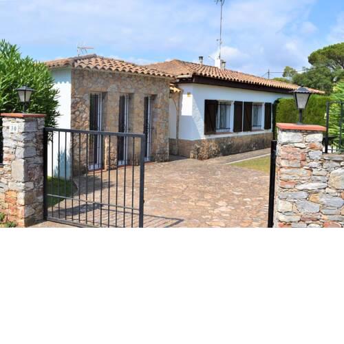 Begur Villa Sleeps 5 Pool WiFi
