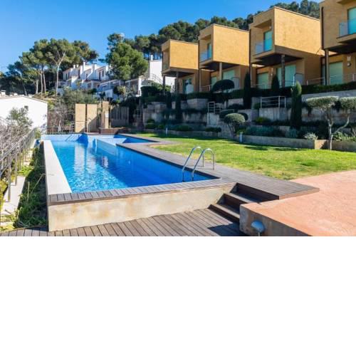 Begur Villa Sleeps 6 Pool
