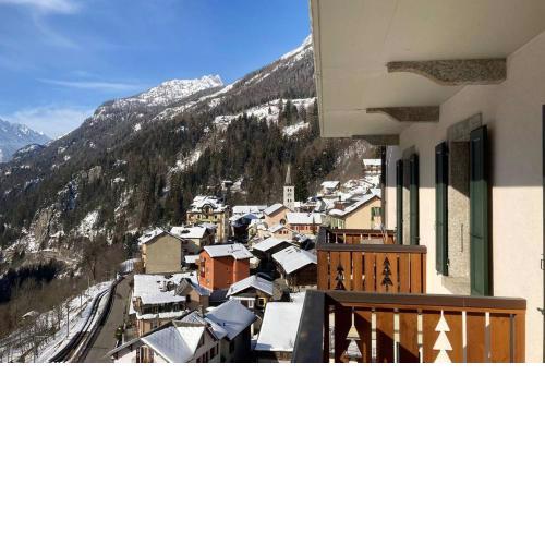 Bel appartement 2.5 pièces avec balcon, magnifique vue sur le glacier des Grands