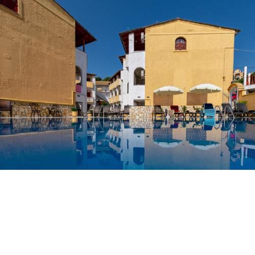 Bella Grecia Studios and Apartments
