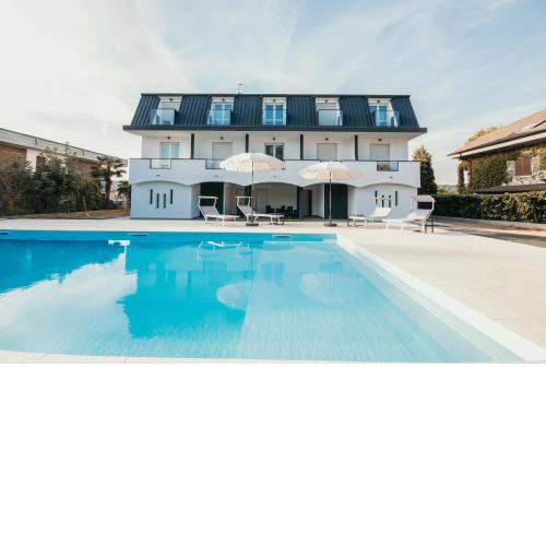 Bella Vista Apartments con piscina - Affitti Brevi Italia