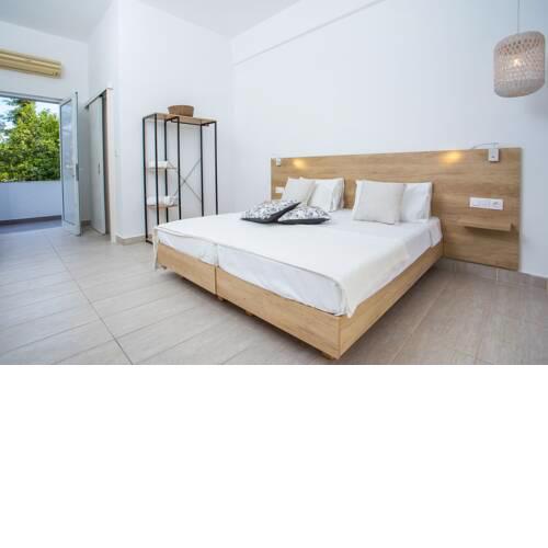 Bellezza Studios by Rosie's