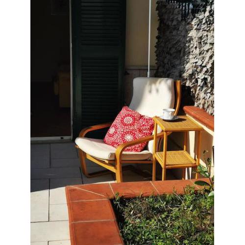 Bellissimo bilocale con giardino