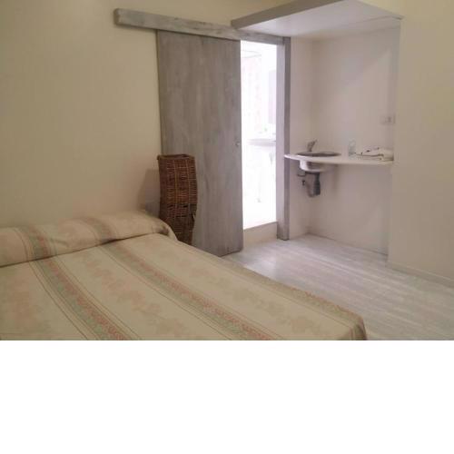 Bellissimo e modero monolocale in centro a Sassari no01