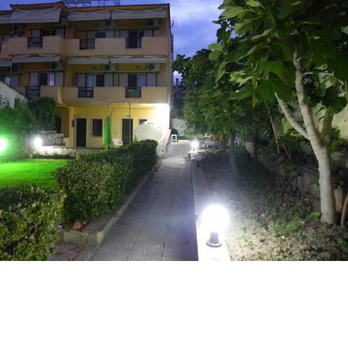 Bellos Apartments