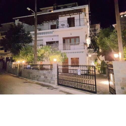 Bellos House