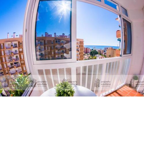 Benalmádena Apartamento Vista al mar. Perfecta ubicación. 1016