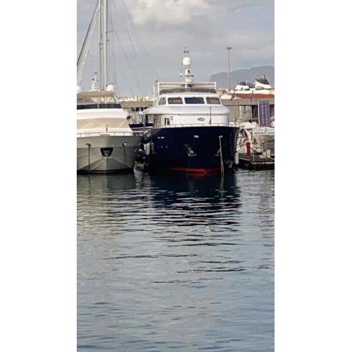 BENETTI 83