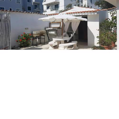 Beni's House