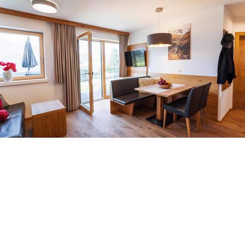 Bergwelten Chalets Fiss