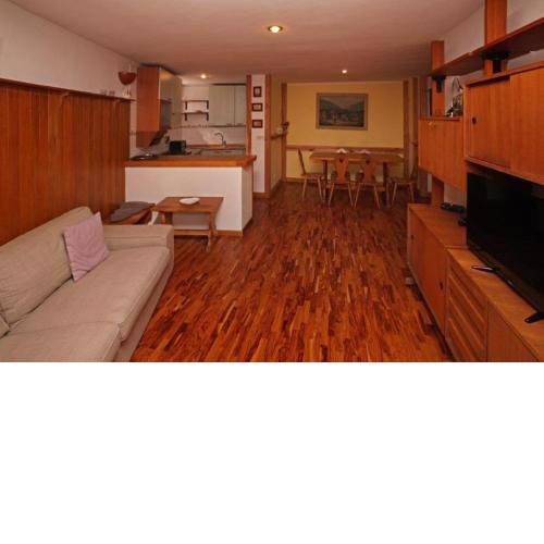 Besson Apartments and Ski Rental