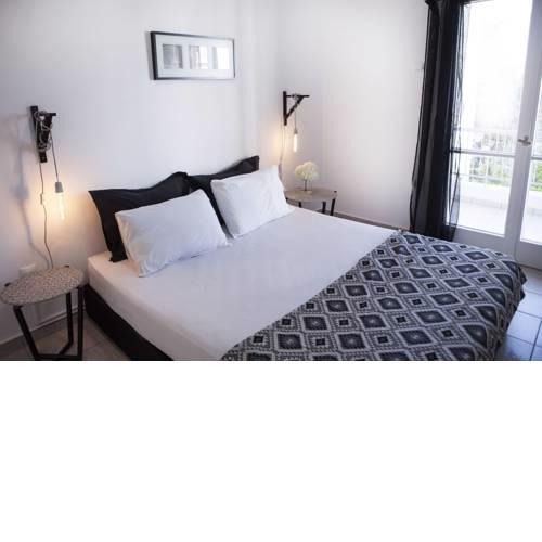 Best located executive apartment in Maroussi.