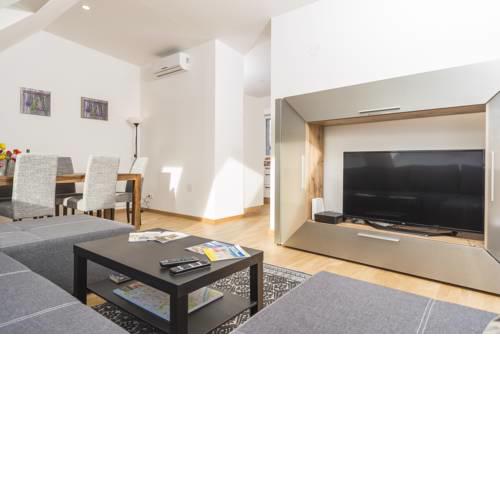 Betariel Apartments L79