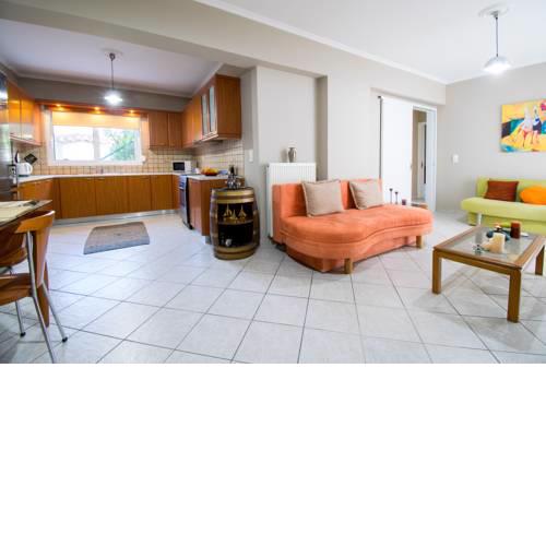 BETTY'S AIR+PORT SEA APARTMENT