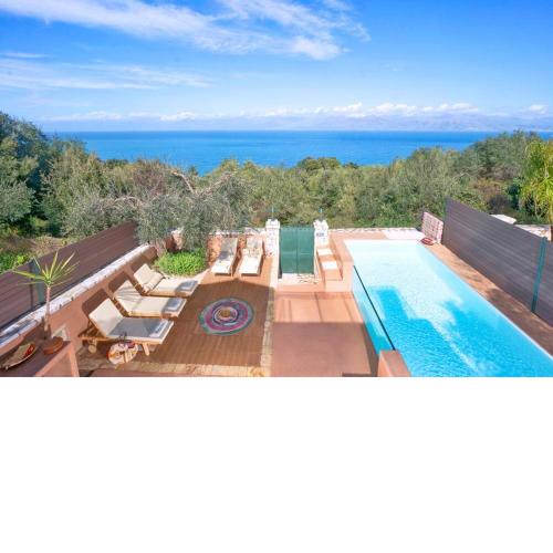 Big Complex of 2Villas for 17guests