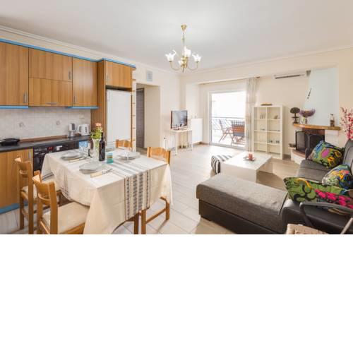 Big Modern Center Apartment, Balcony and Parking