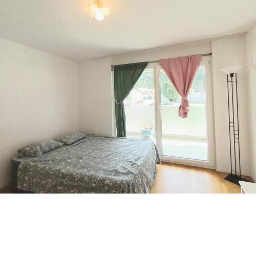 Big nice bedroom in Central Visp