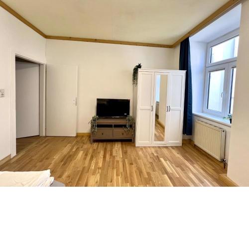 Big Space Apartment