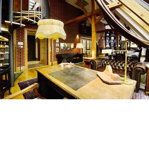 Billionaires Club + LOFT + Whirlpool + Sauna+CENTER