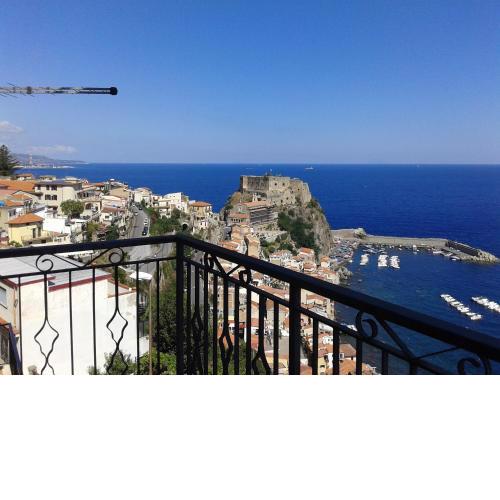 bilocale vista mare