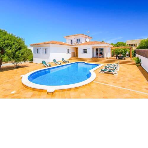 Binibequer Vell Villa Sleeps 8 with Pool Air Con and WiFi