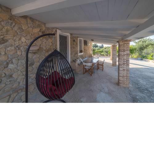 Binios Villa