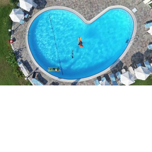 Birikos Hotel & Suites