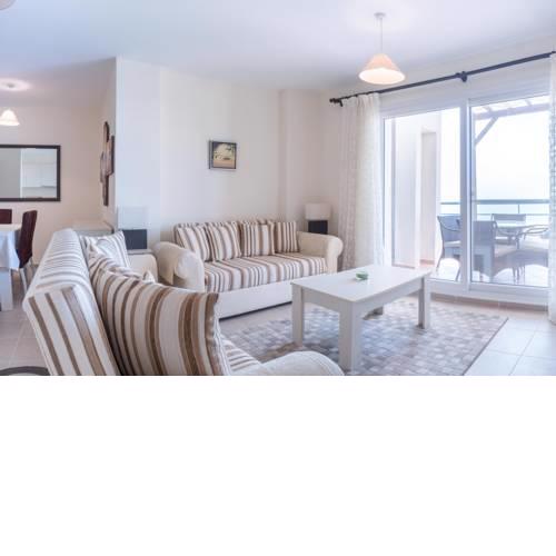 Bliss 3 bedroom Penthouse & Jacuzzi