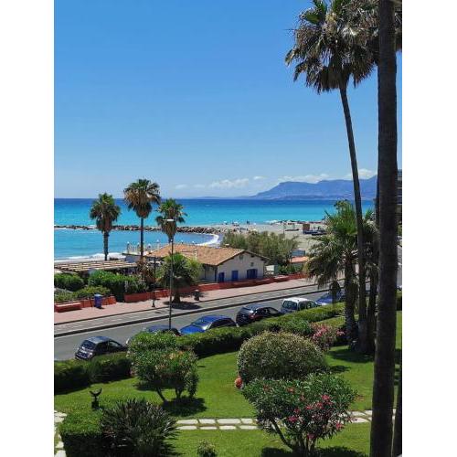 BLOOM al Mare