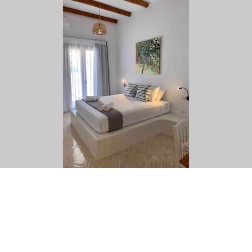 Blossom House Naxos