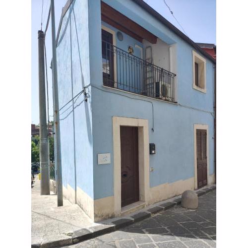 BLU HOME TRINACRIA