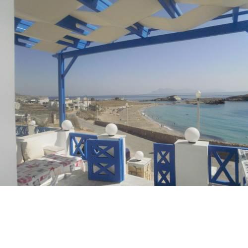 Blue and White Studios & Apartments