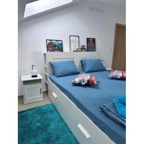 Blue Central Apartment
