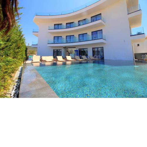 Blue Eye Hotel