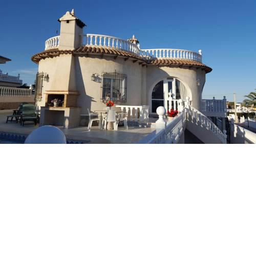 Blue Hill Holiday Home